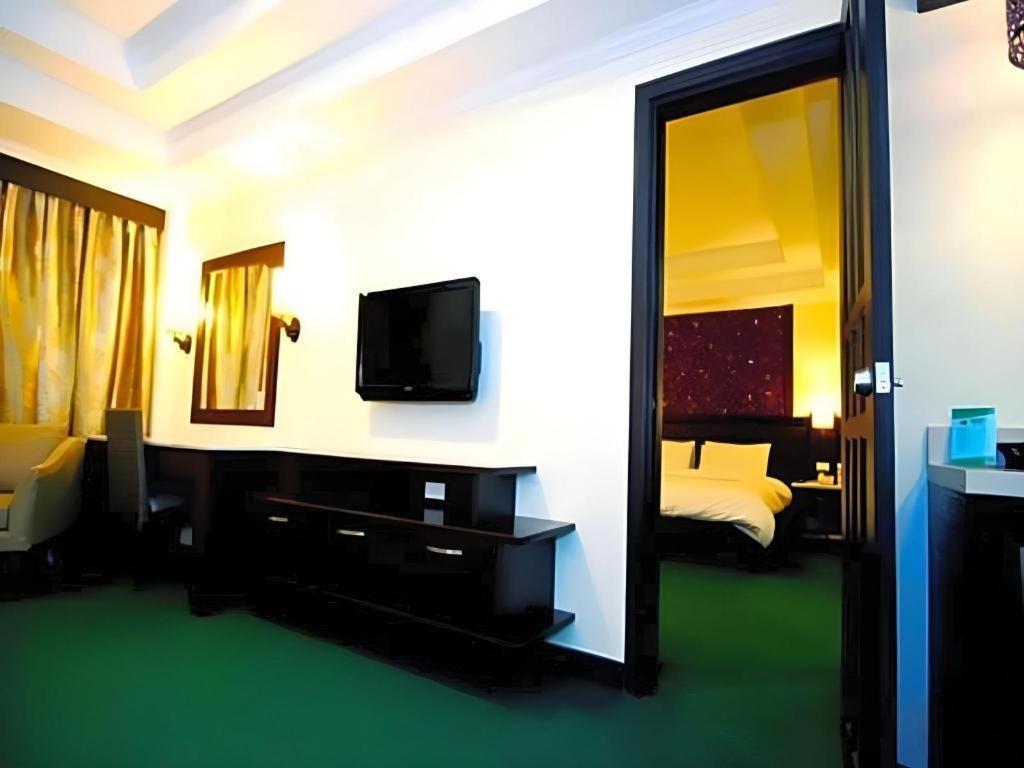 Mo2 Westown Hotel San Juan Bacolod Kültér fotó