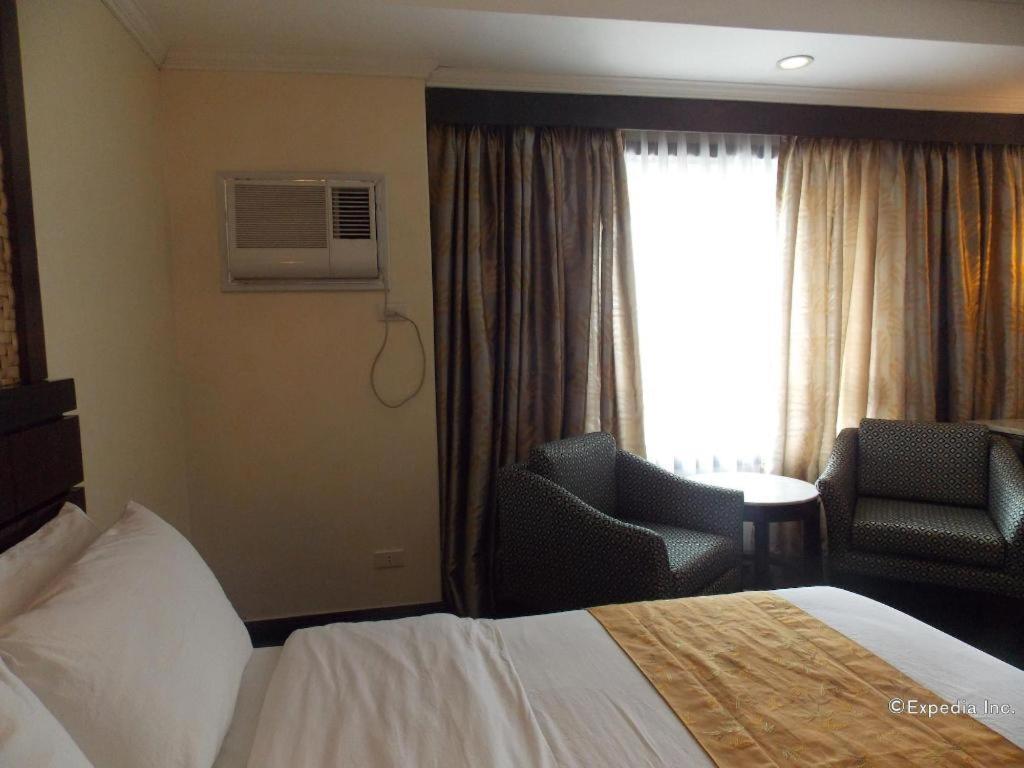 Mo2 Westown Hotel San Juan Bacolod Kültér fotó