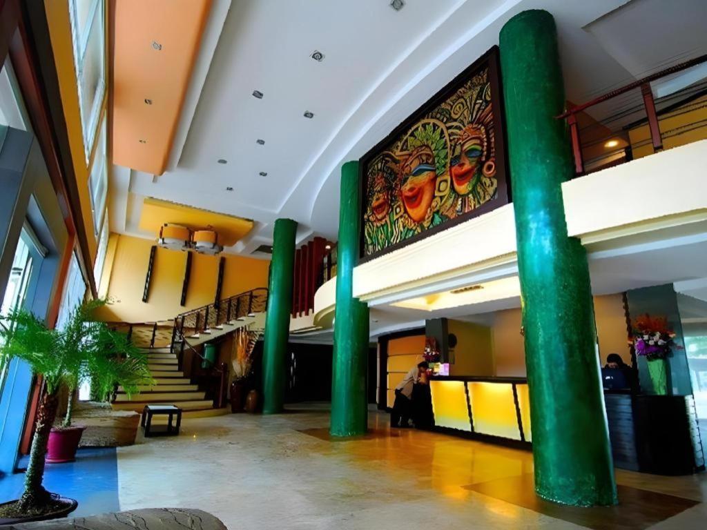Mo2 Westown Hotel San Juan Bacolod Kültér fotó