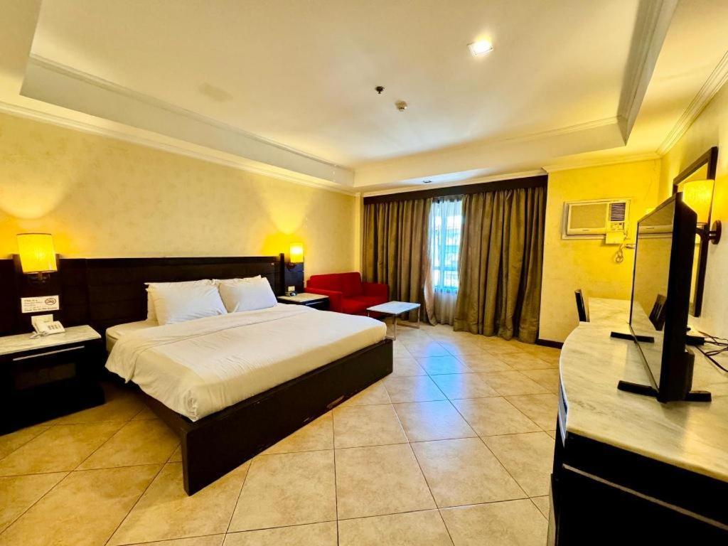 Mo2 Westown Hotel San Juan Bacolod Kültér fotó